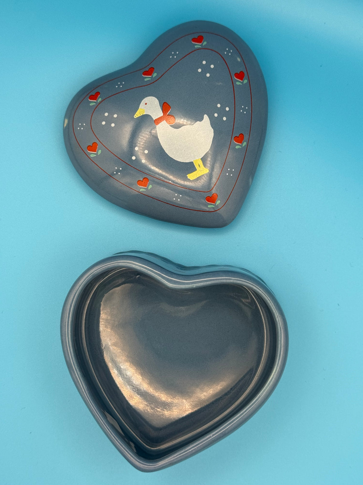 Vintage heart goose trinket box