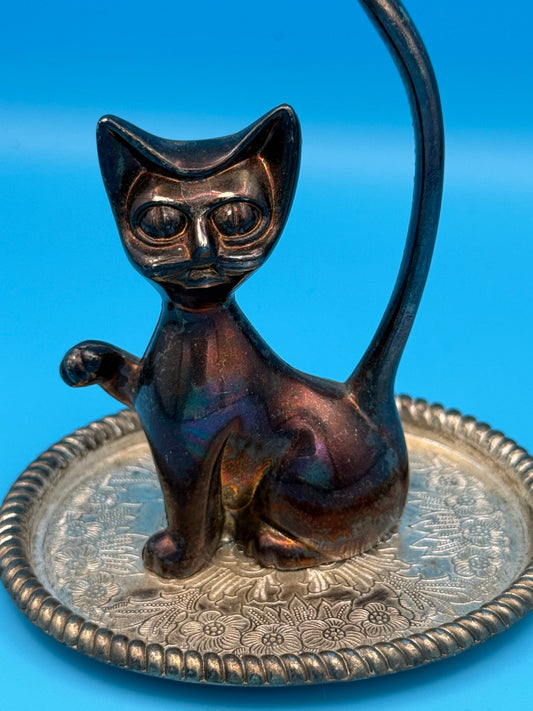 MCM cat ring holder