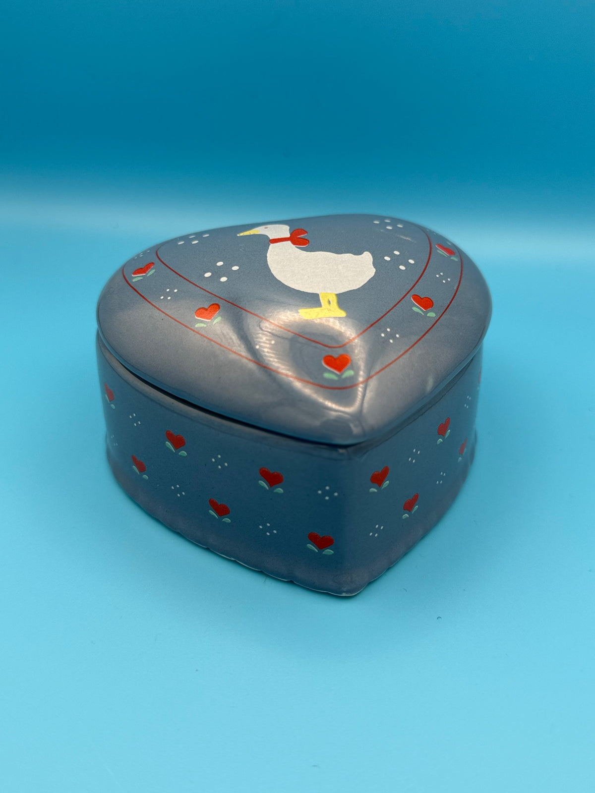 Vintage heart goose trinket box