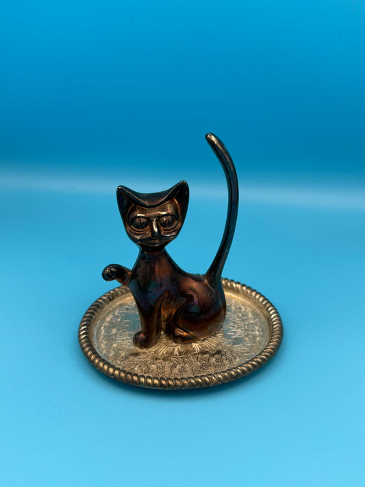 MCM cat ring holder