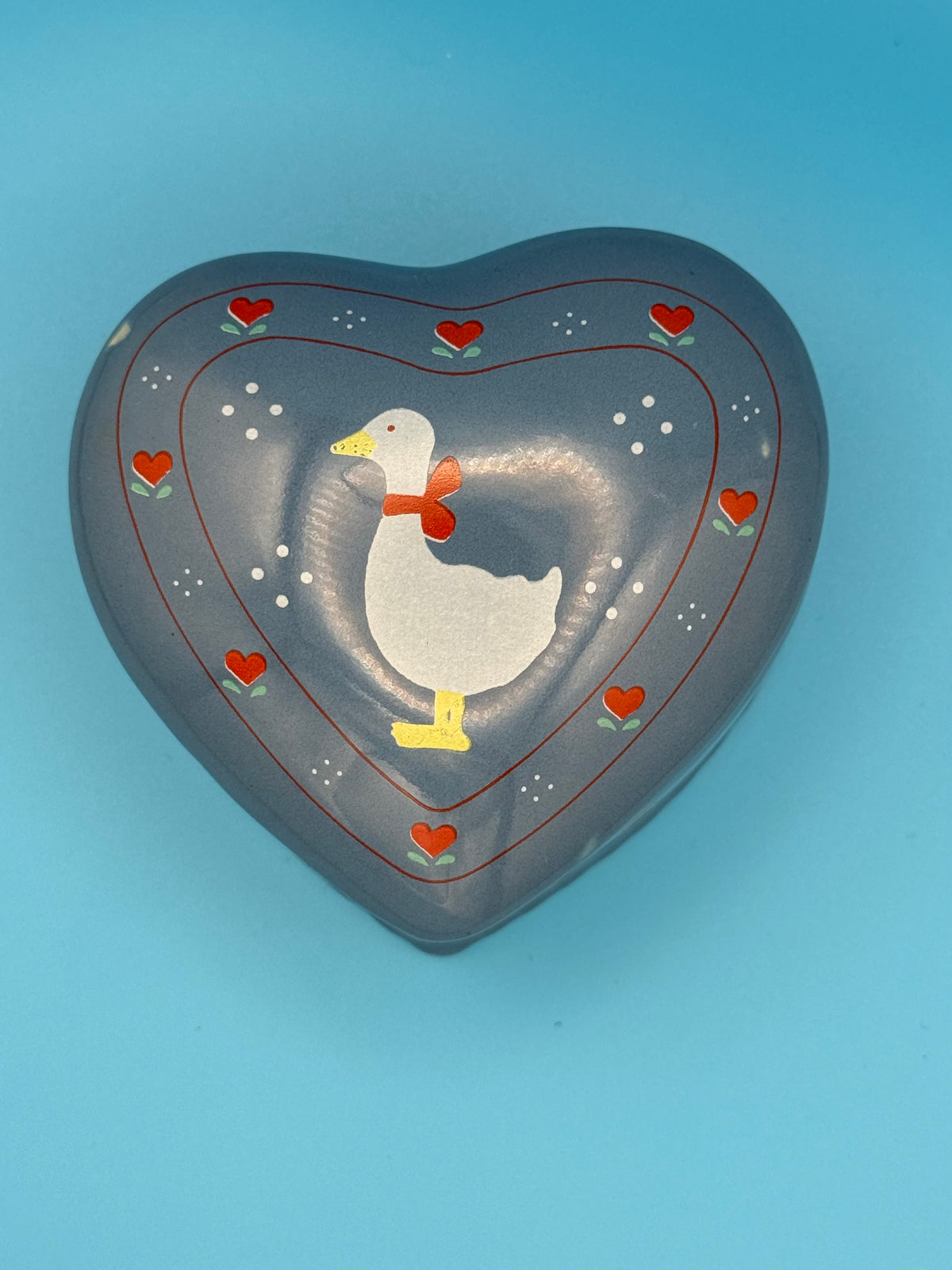 Vintage heart goose trinket box